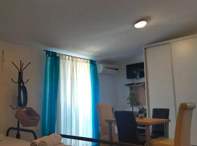 Suzana Sindija Apartamento *