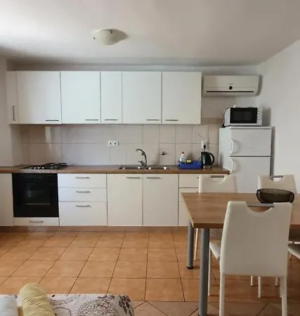 Apartment Suzana Sindija