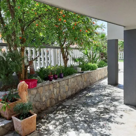 Lejlighed Suzana Sindija *